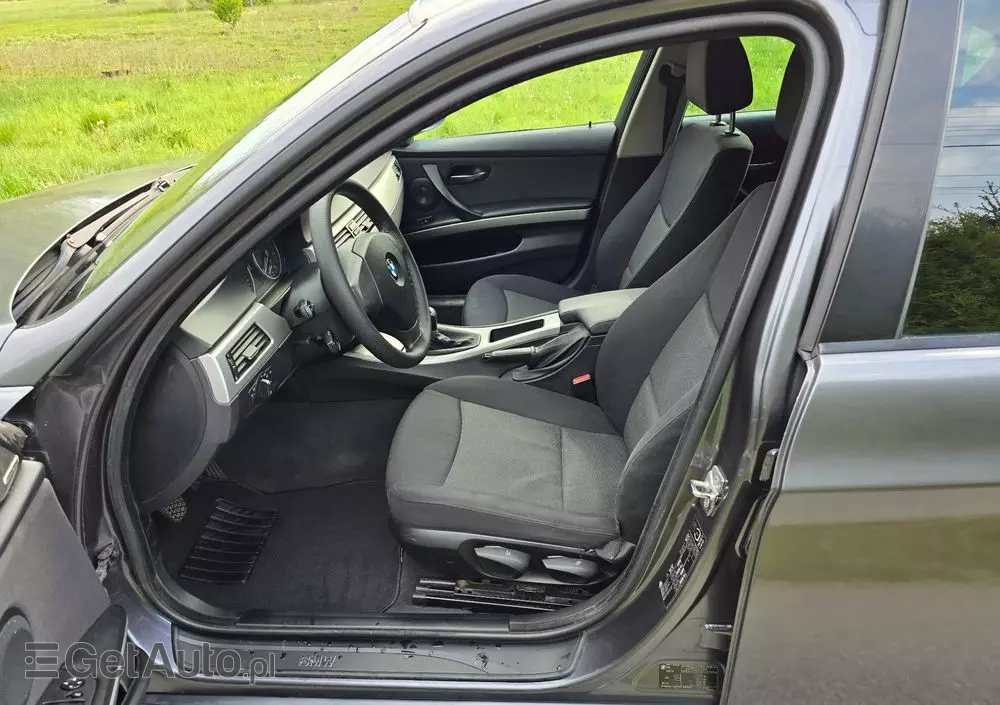 BMW Seria 3 318d