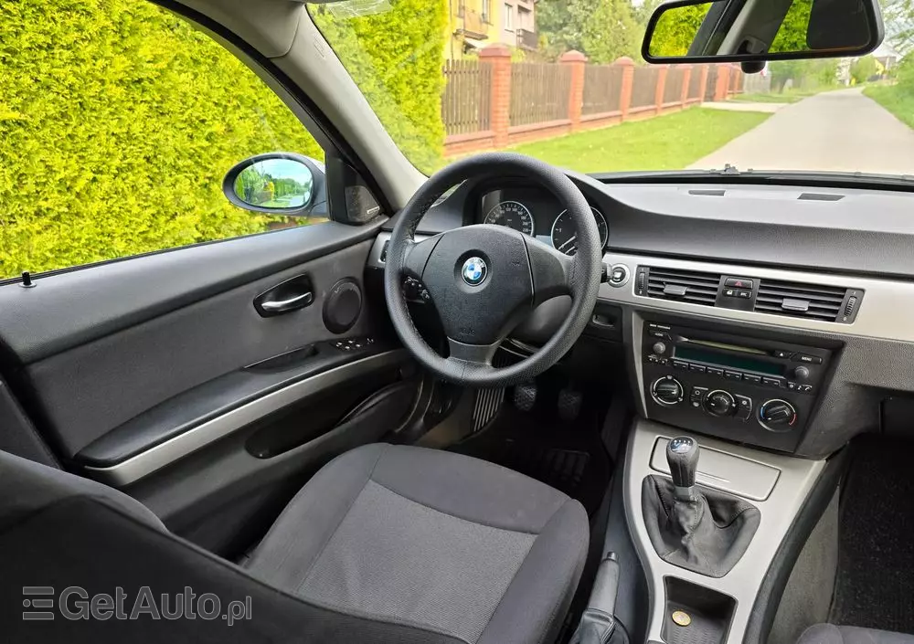 BMW Seria 3 318d