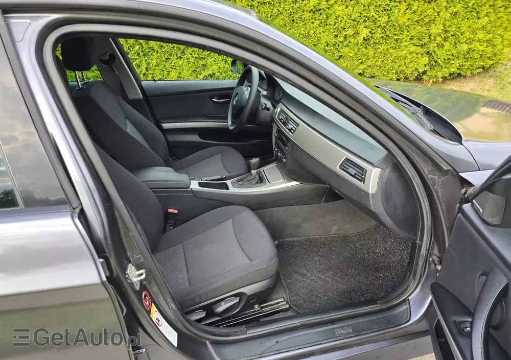 BMW Seria 3 318d