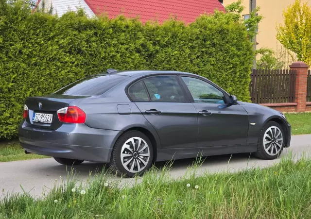 BMW Seria 3 318d