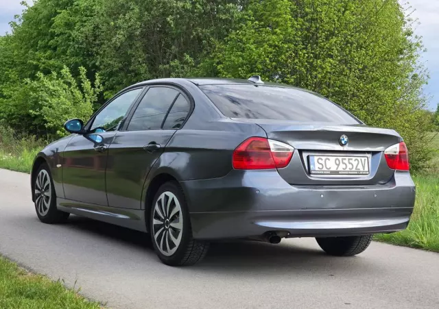 BMW Seria 3 318d