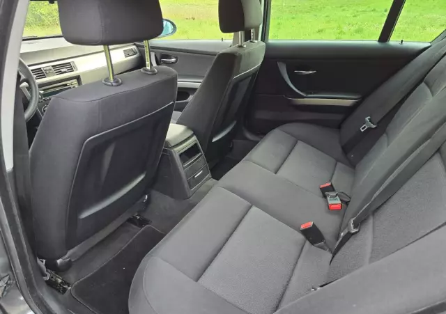 BMW Seria 3 318d