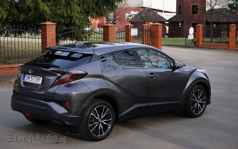 TOYOTA C-HR Business-Edition