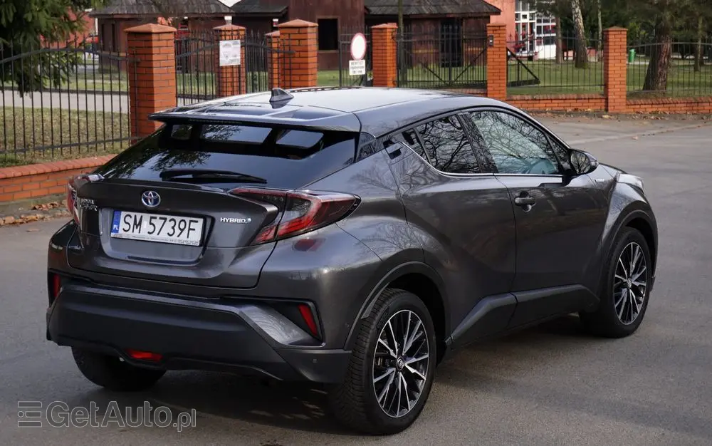 TOYOTA C-HR Business-Edition