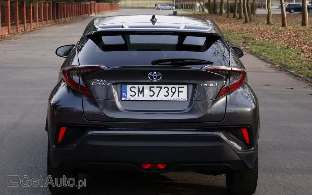 TOYOTA C-HR Business-Edition