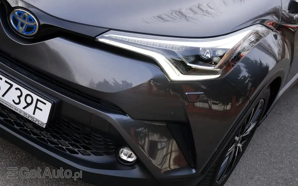 TOYOTA C-HR Business-Edition