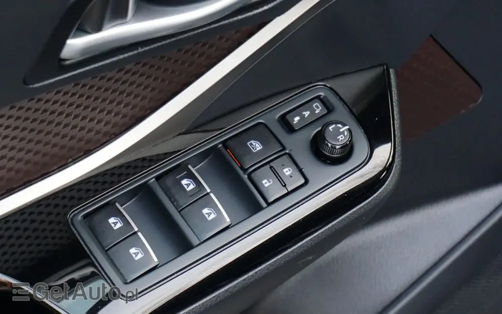 TOYOTA C-HR Business-Edition