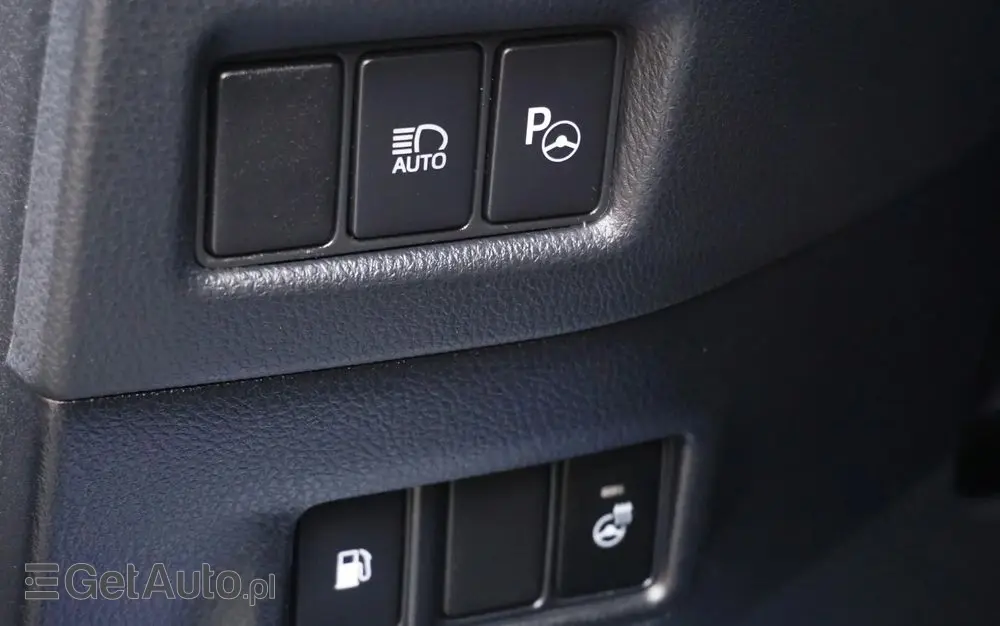 TOYOTA C-HR Business-Edition