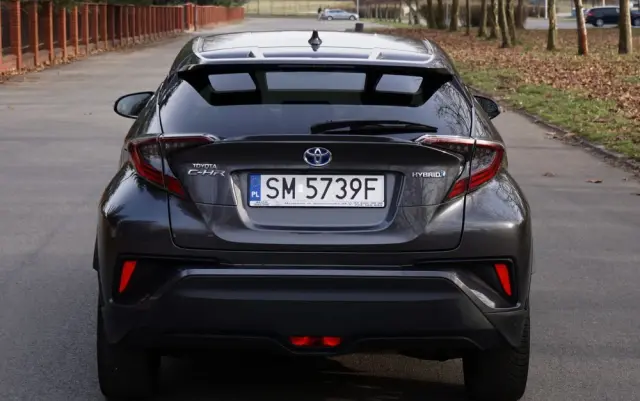 TOYOTA C-HR Business-Edition