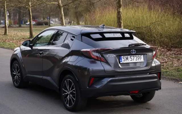 TOYOTA C-HR Business-Edition
