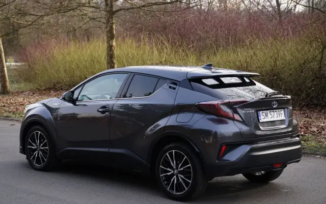TOYOTA C-HR Business-Edition