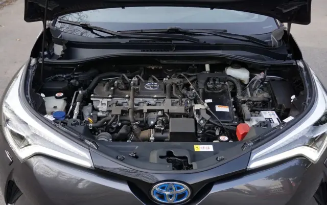 TOYOTA C-HR Business-Edition