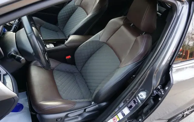 TOYOTA C-HR Business-Edition