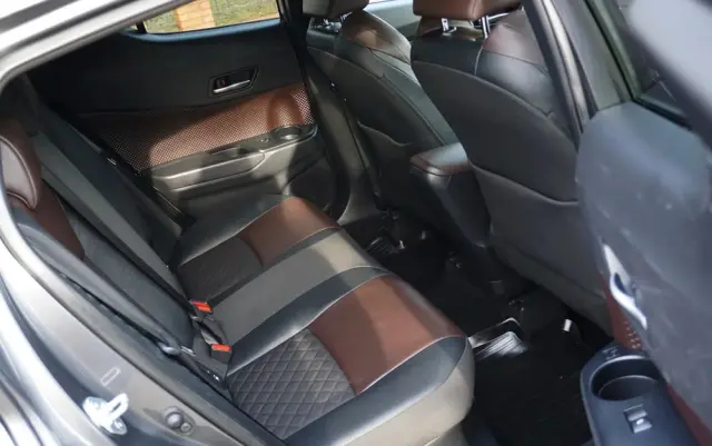 TOYOTA C-HR Business-Edition