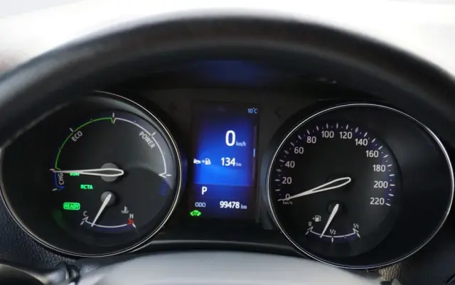 TOYOTA C-HR Business-Edition