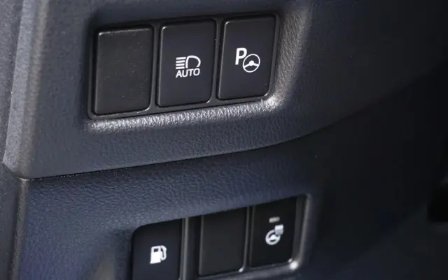 TOYOTA C-HR Business-Edition