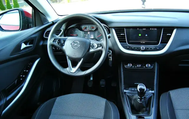 OPEL Grandland X 