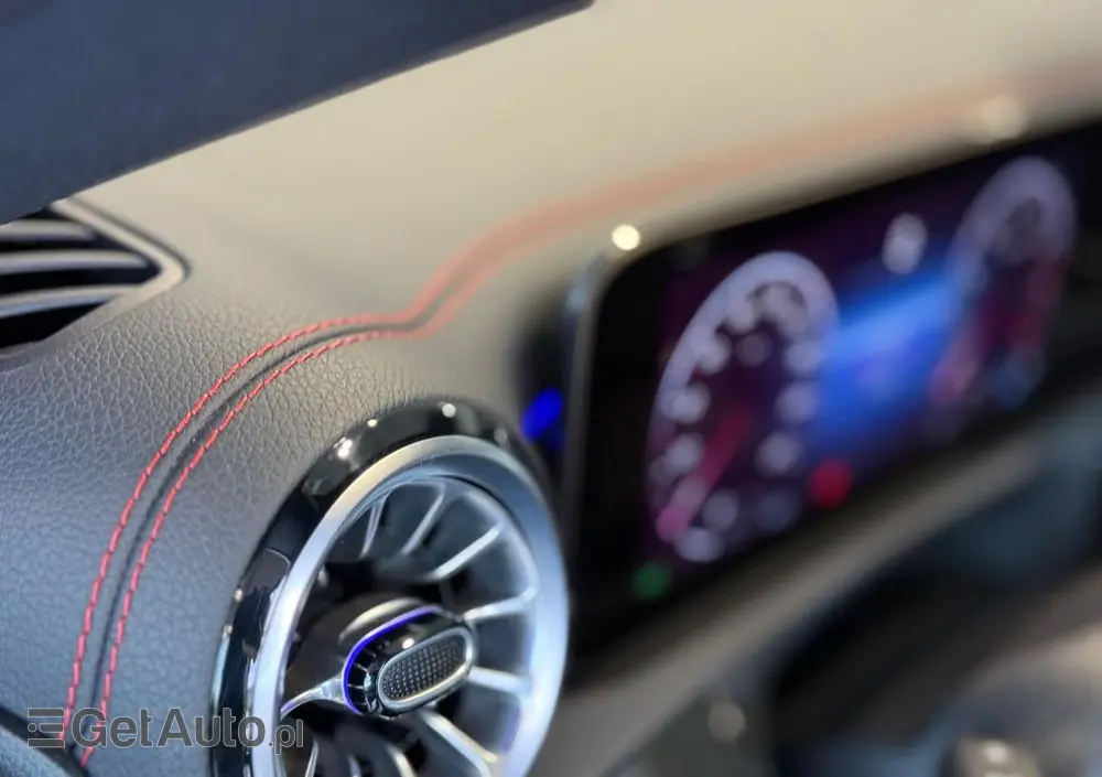 MERCEDES-BENZ CLA 180 7G-DCT Edition AMG Line