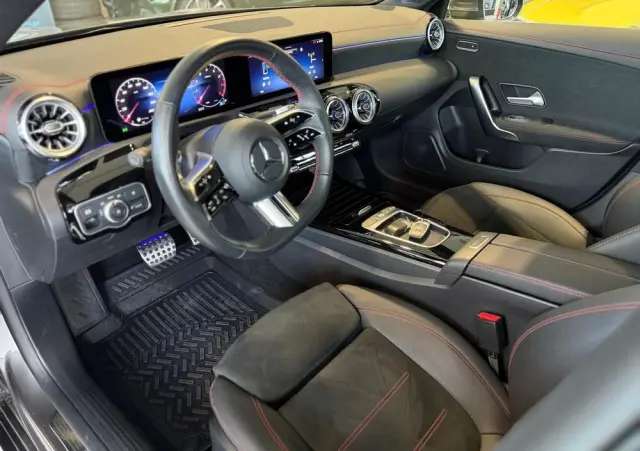 MERCEDES-BENZ CLA 180 7G-DCT Edition AMG Line