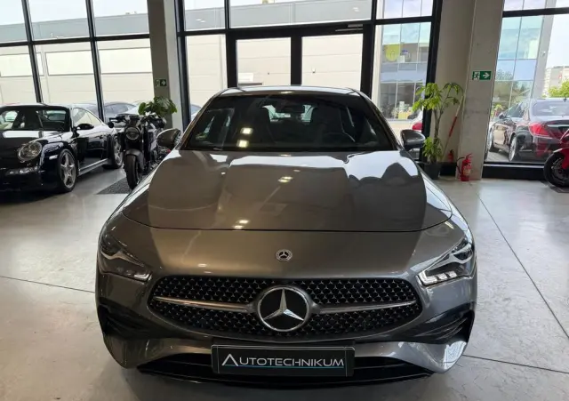 MERCEDES-BENZ CLA 180 7G-DCT Edition AMG Line