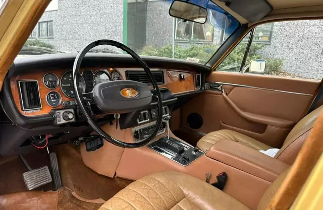 JAGUAR  XJ LWB 4.2 XK6 Automatic 