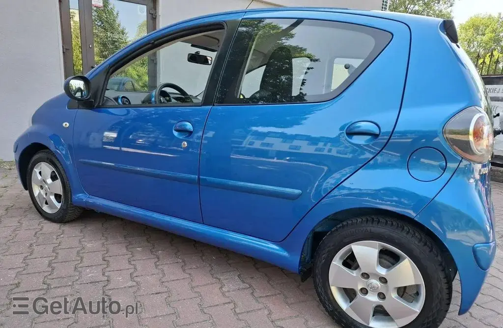 TOYOTA Aygo 