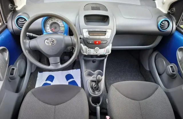 TOYOTA Aygo 