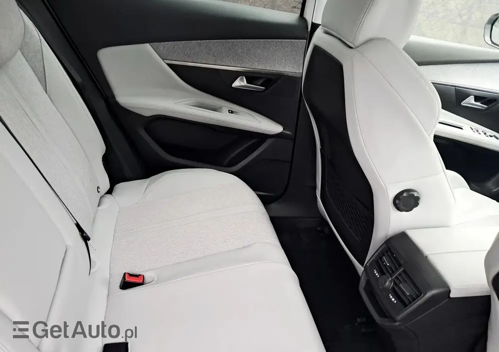 PEUGEOT 3008 PureTech 130 Stop & Start GPF EAT8 Allure Business-Paket