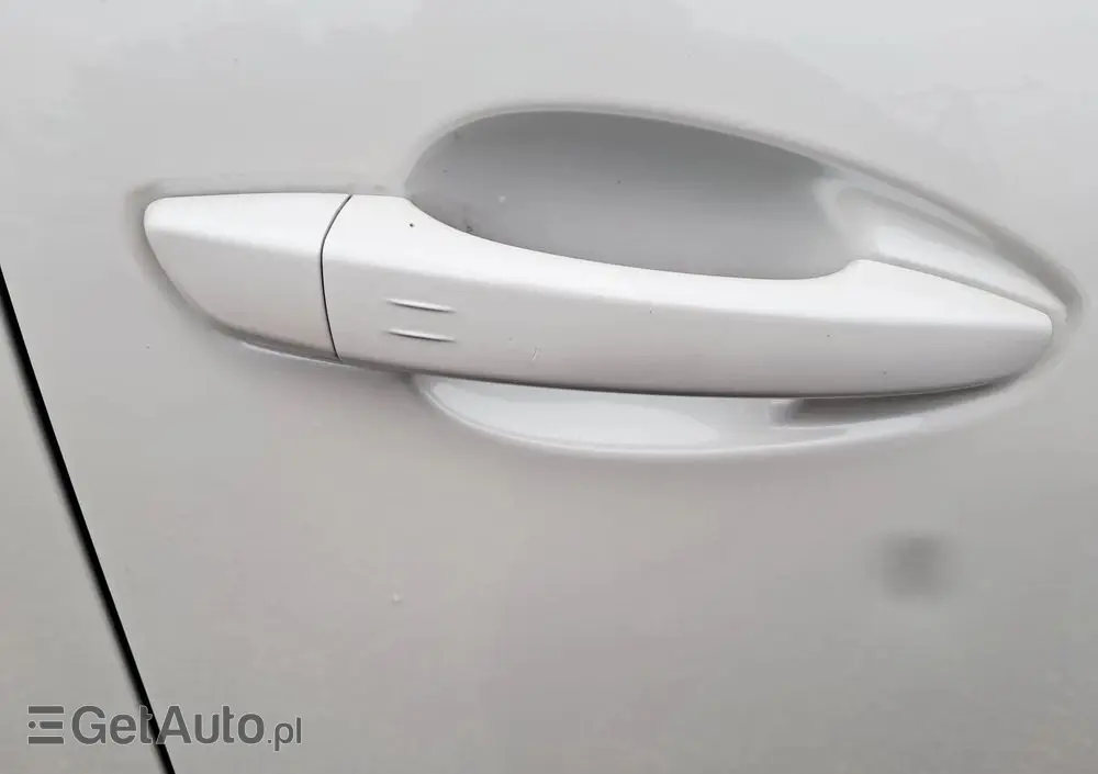 PEUGEOT 3008 PureTech 130 Stop & Start GPF EAT8 Allure Business-Paket