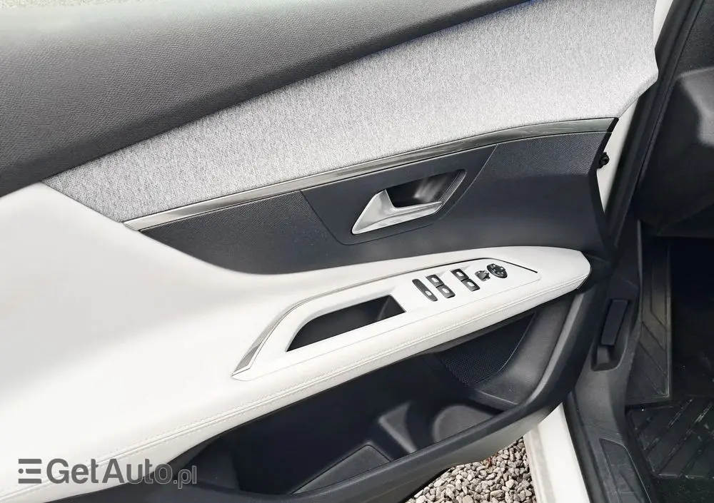 PEUGEOT 3008 PureTech 130 Stop & Start GPF EAT8 Allure Business-Paket