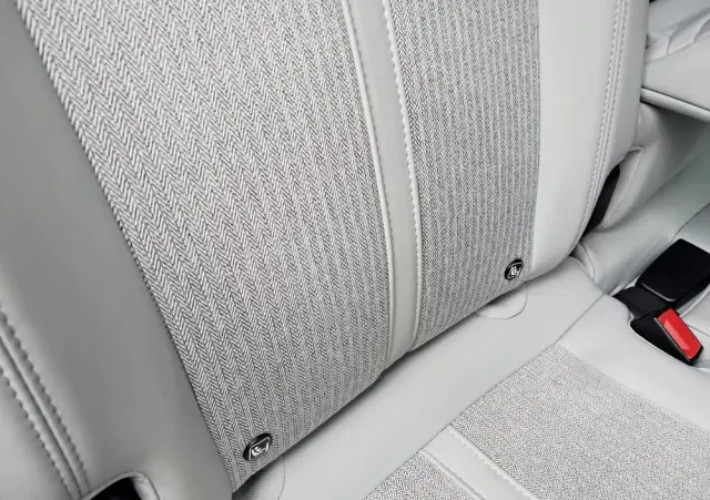 PEUGEOT 3008 PureTech 130 Stop & Start GPF EAT8 Allure Business-Paket