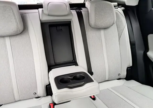 PEUGEOT 3008 PureTech 130 Stop & Start GPF EAT8 Allure Business-Paket