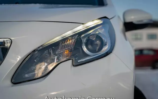 PEUGEOT 2008 1.2 Pure Tech GPF Active S&S EAT6