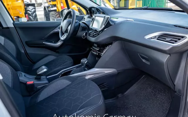 PEUGEOT 2008 1.2 Pure Tech GPF Active S&S EAT6