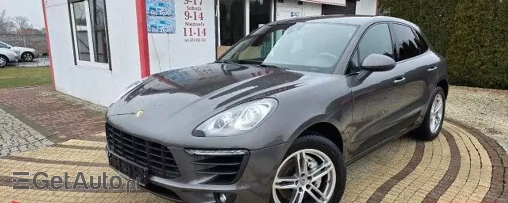 PORSCHE Macan 