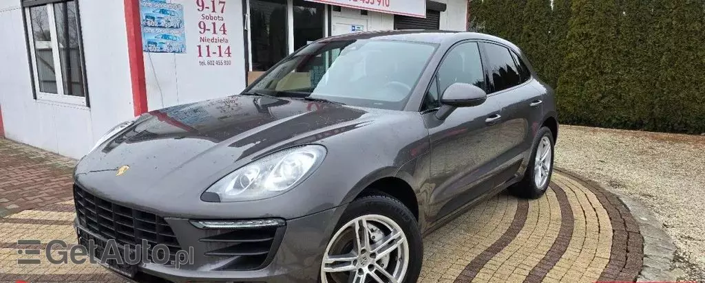 PORSCHE Macan 