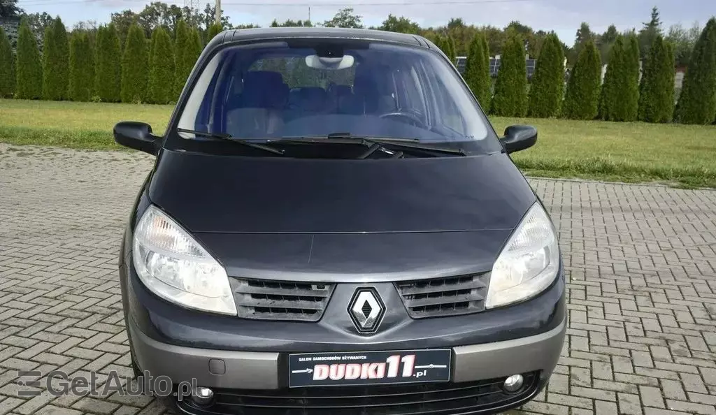RENAULT Grand Scenic 
