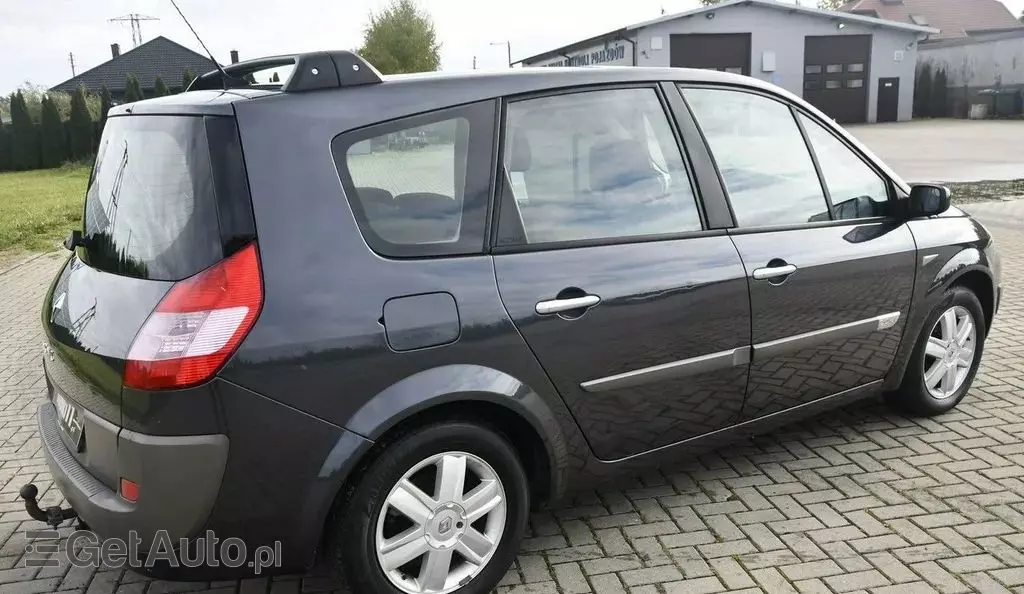 RENAULT Grand Scenic 