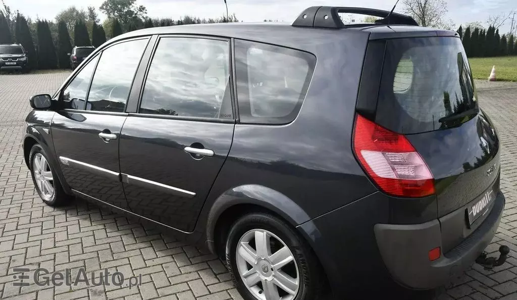 RENAULT Grand Scenic 