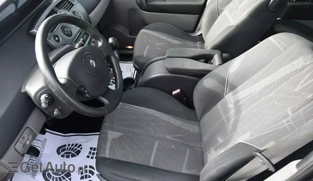 RENAULT Grand Scenic 