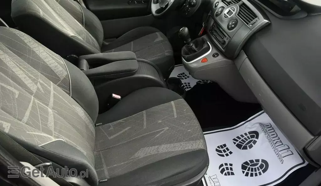 RENAULT Grand Scenic 