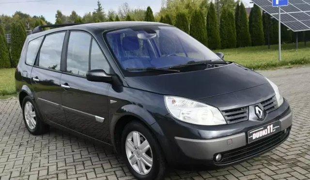 RENAULT Grand Scenic 