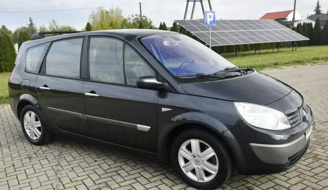 RENAULT Grand Scenic 