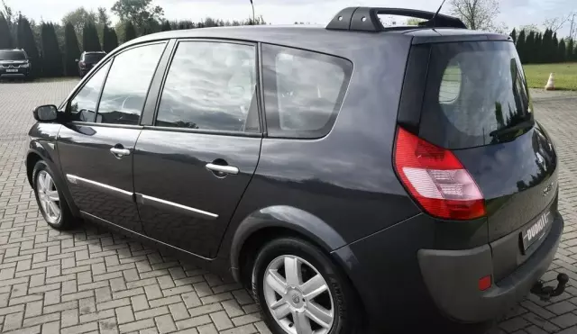 RENAULT Grand Scenic 