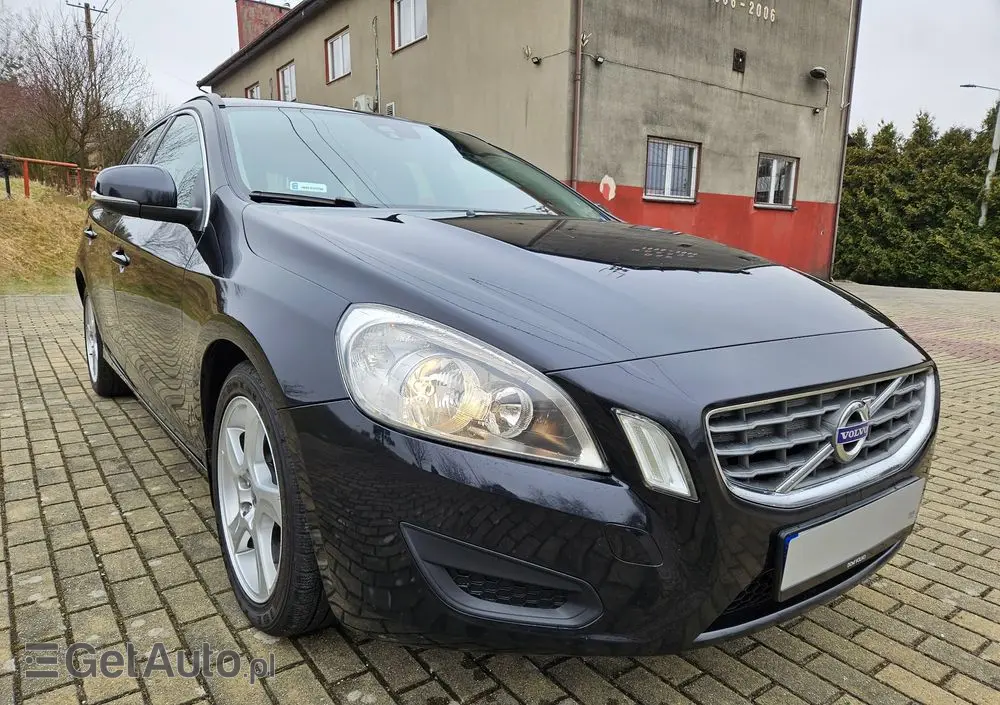 VOLVO V60 D2 Kinetic
