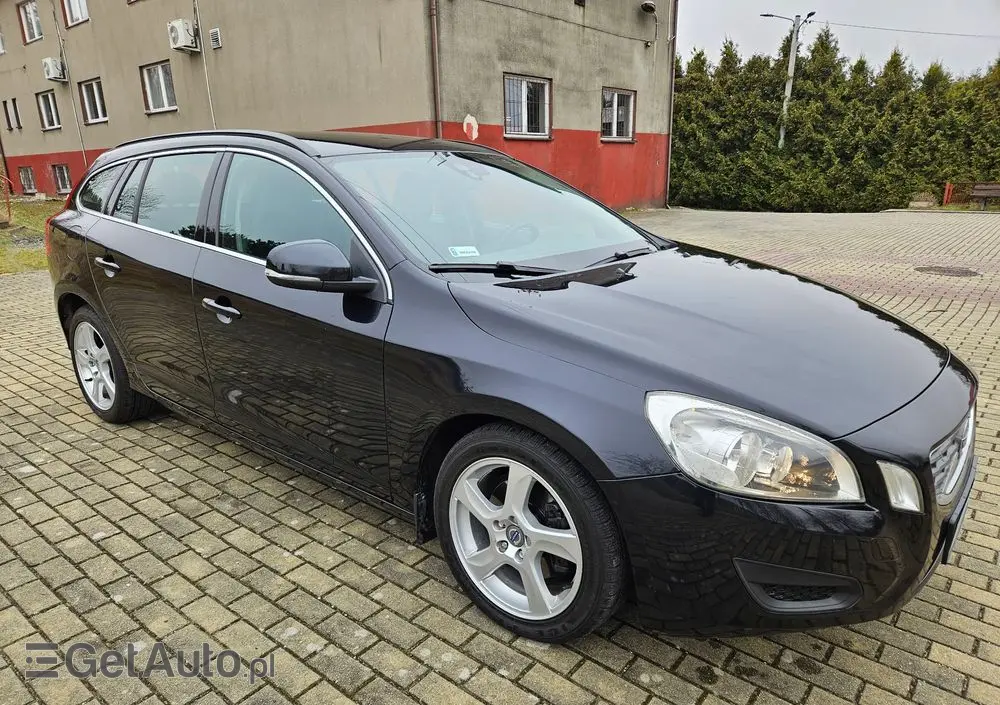 VOLVO V60 D2 Kinetic