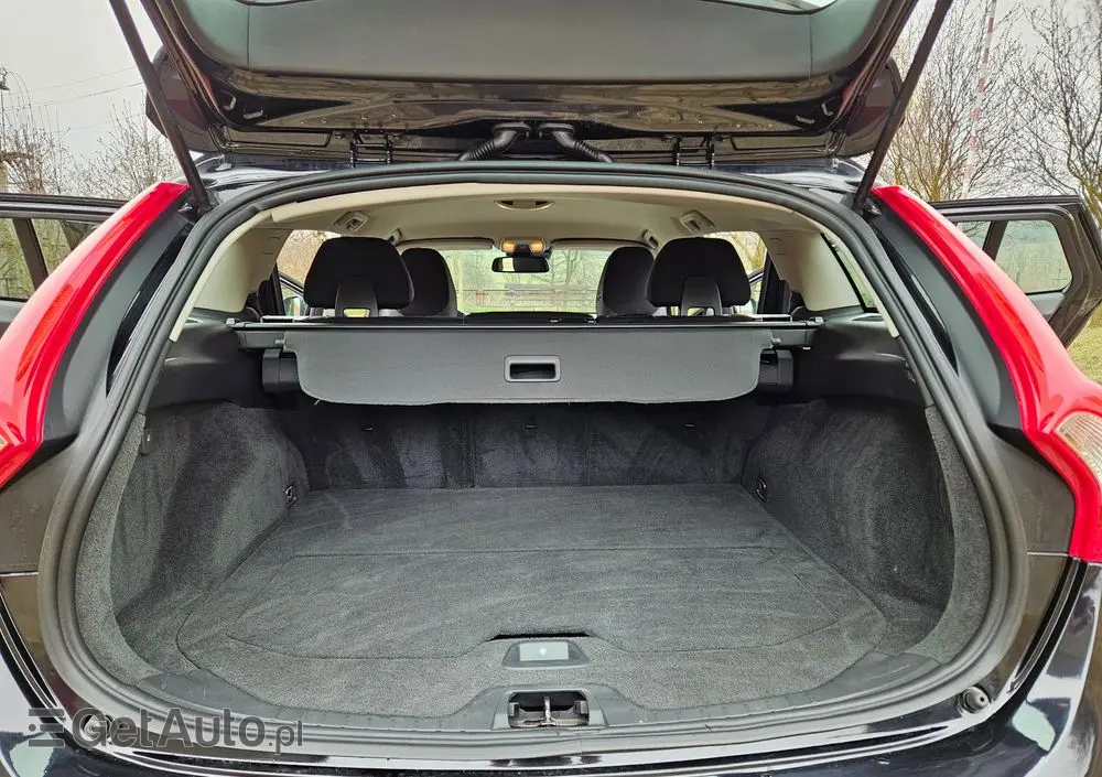 VOLVO V60 D2 Kinetic