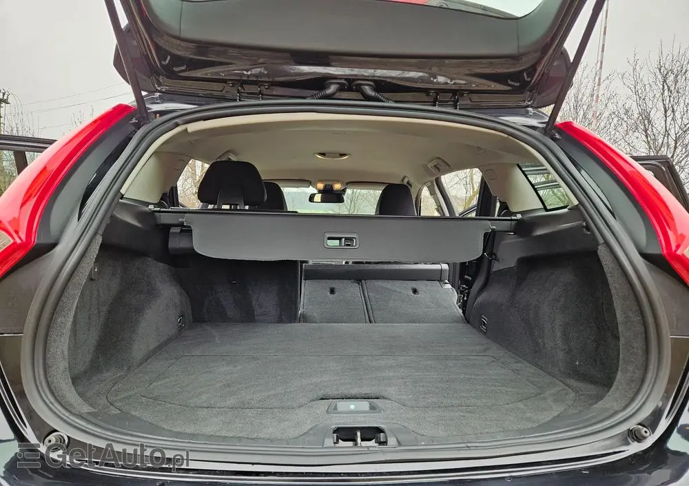 VOLVO V60 D2 Kinetic