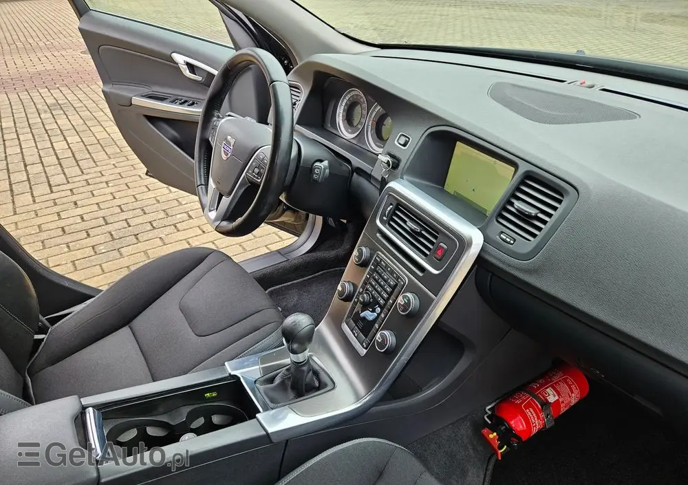 VOLVO V60 D2 Kinetic