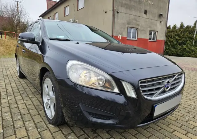VOLVO V60 D2 Kinetic